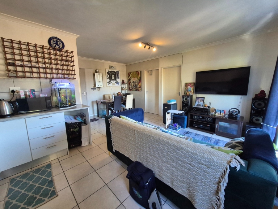 2 Bedroom Property for Sale in Table View Western Cape